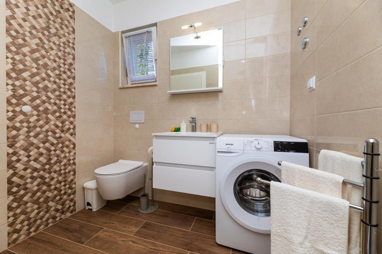 Apartment Nada 1 Malinska Ngoại thất bức ảnh