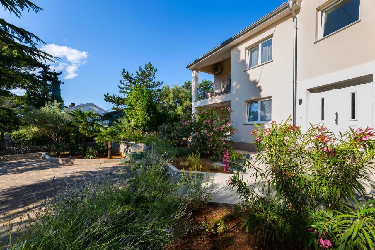 Apartment Nada 1 Malinska Ngoại thất bức ảnh